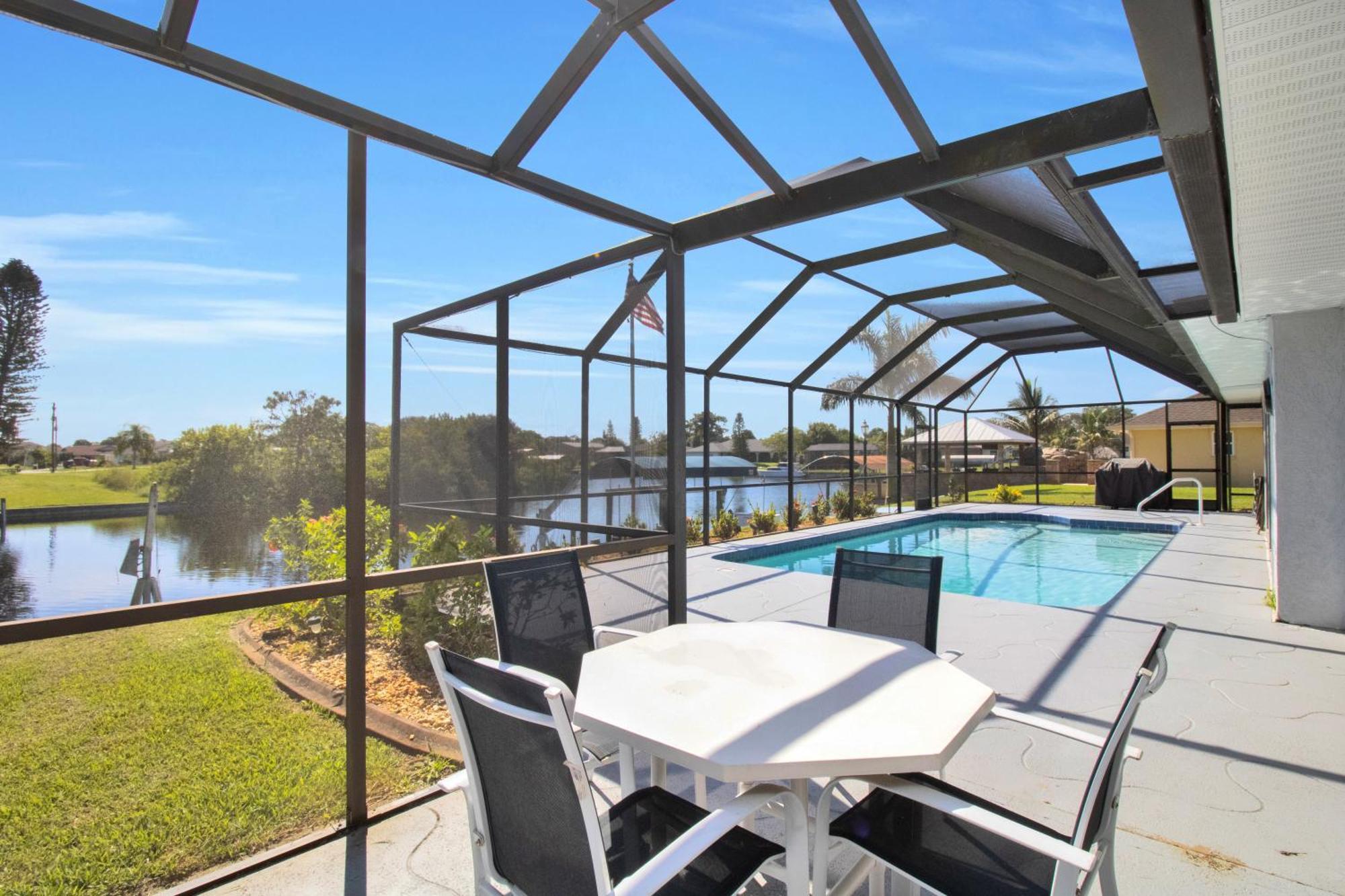 Pet Friendly Canal Front 3-Bedroom Grand Villa With Pool, Linai And Dock Port Charlotte Exteriör bild