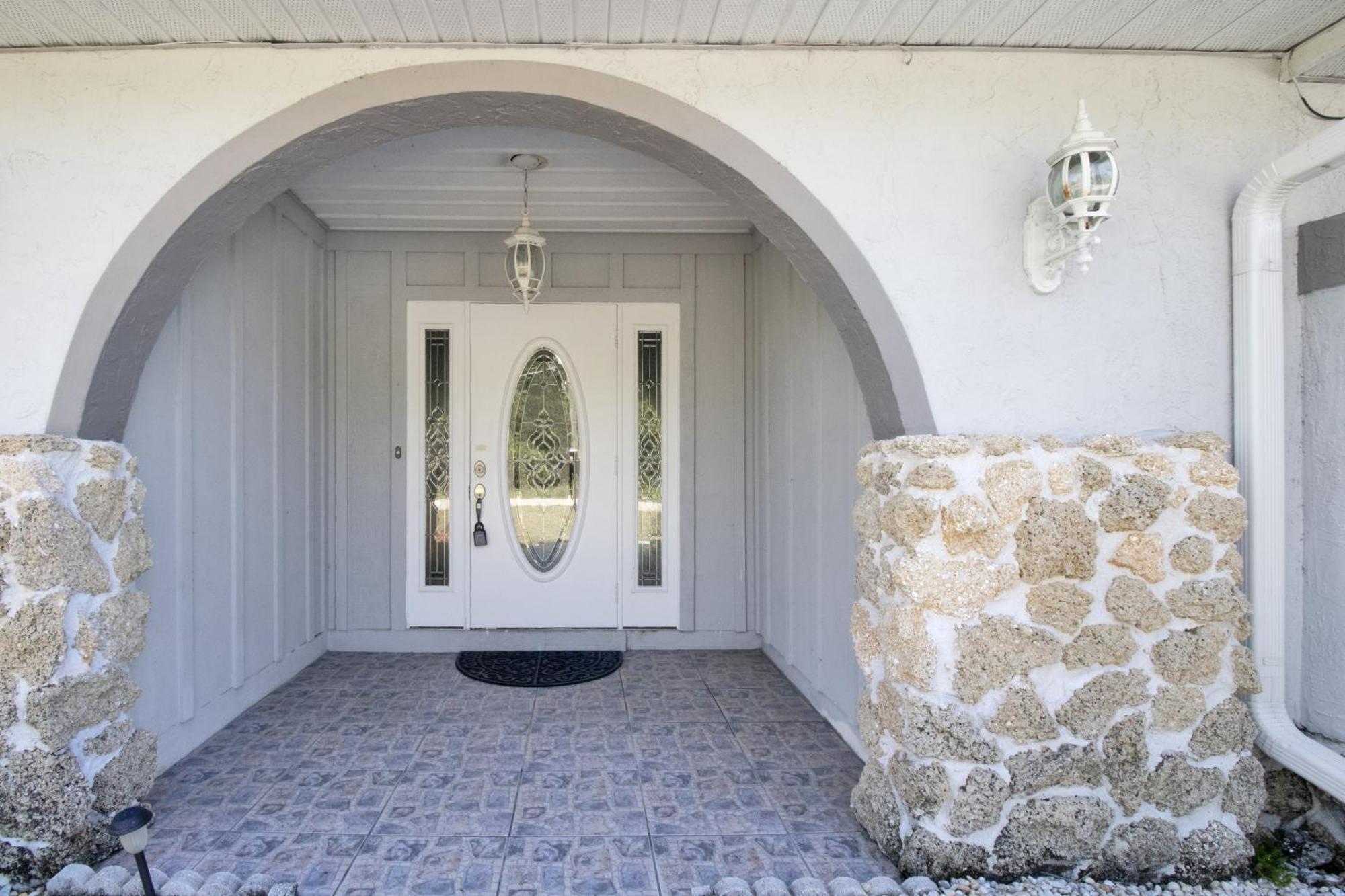 Pet Friendly Canal Front 3-Bedroom Grand Villa With Pool, Linai And Dock Port Charlotte Exteriör bild