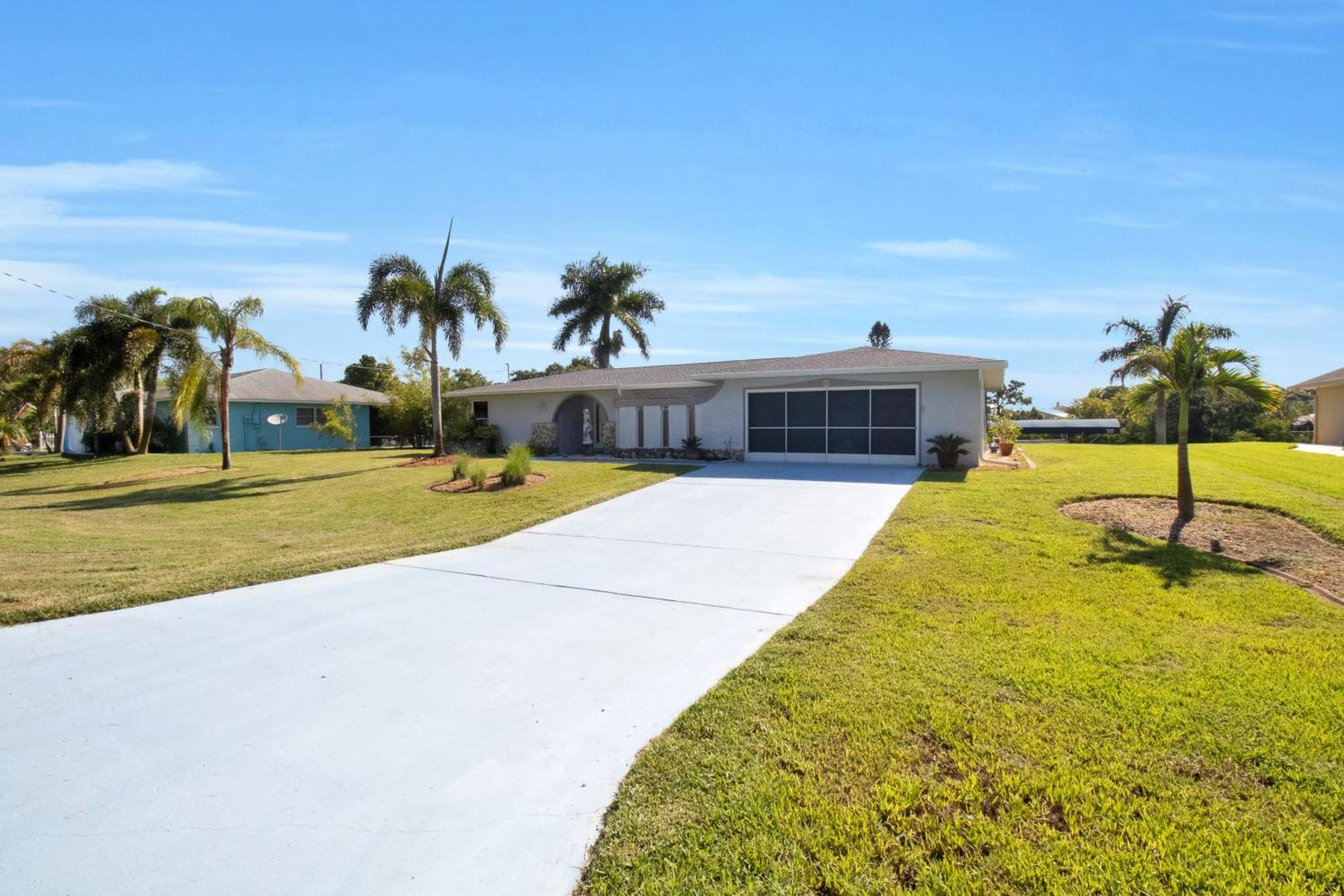 Pet Friendly Canal Front 3-Bedroom Grand Villa With Pool, Linai And Dock Port Charlotte Exteriör bild