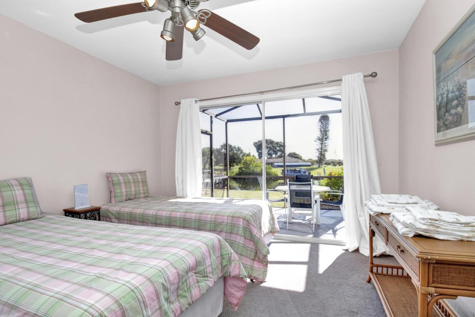 Pet Friendly Canal Front 3-Bedroom Grand Villa With Pool, Linai And Dock Port Charlotte Exteriör bild